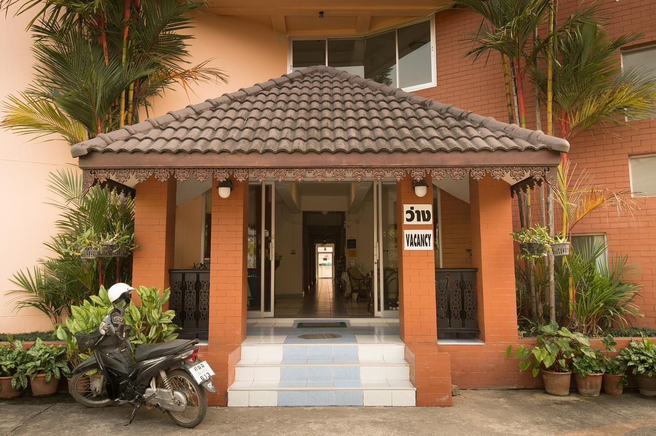 Baan Silp Hotel Чианг Рай Екстериор снимка