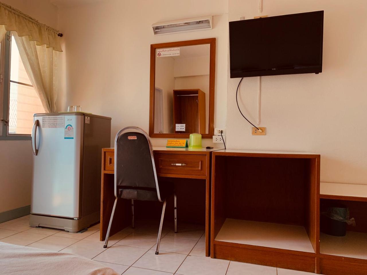 Baan Silp Hotel Чианг Рай Екстериор снимка