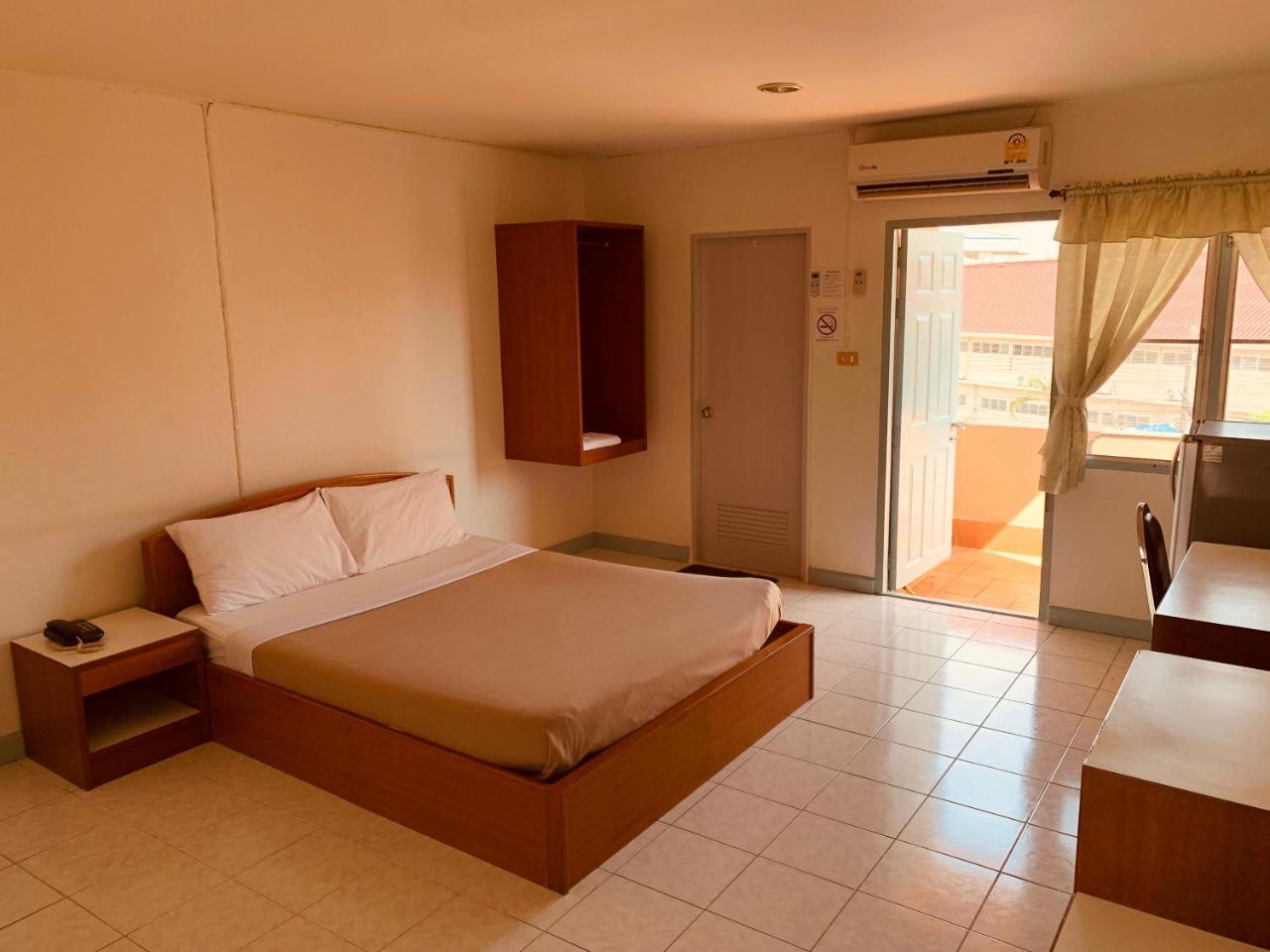 Baan Silp Hotel Чианг Рай Екстериор снимка